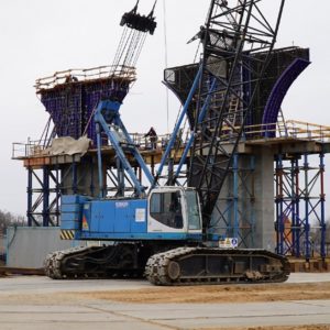 Под Волгоградом установлено 13 опор моста через Волго-Донской канал