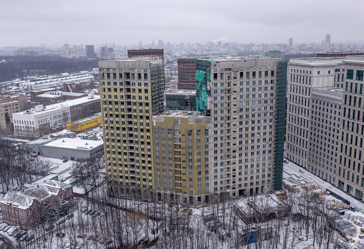 В ЖК «Серебряный фонтан» завершена кладка внешних и внутренних стен В ЖК «Серебряный фонтан» завершена кладка внешних и внутренних стен